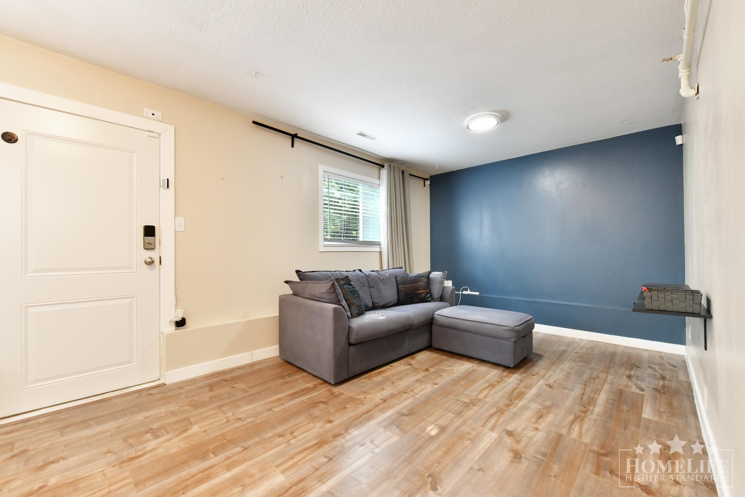 B - 20844 Douglas Crescent, Langley, V3A 4C2 — photo 3