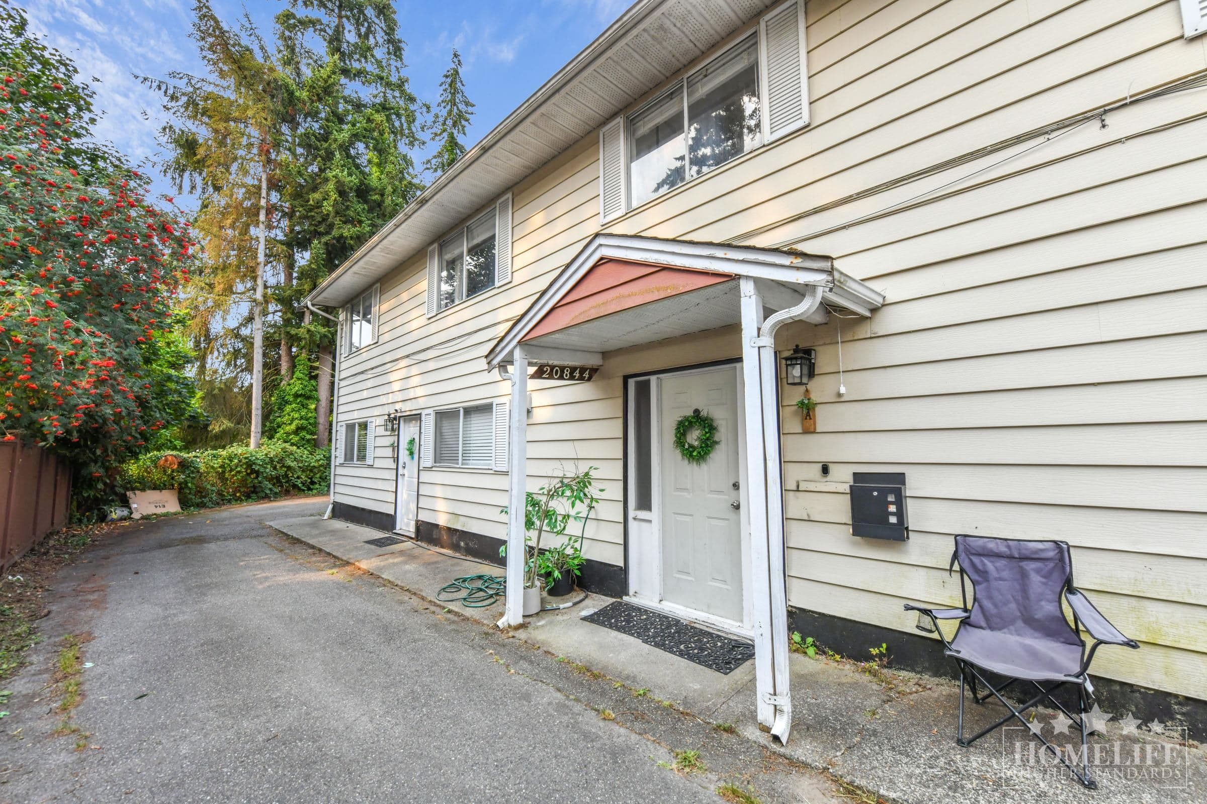 B - 20844 Douglas Crescent, Langley