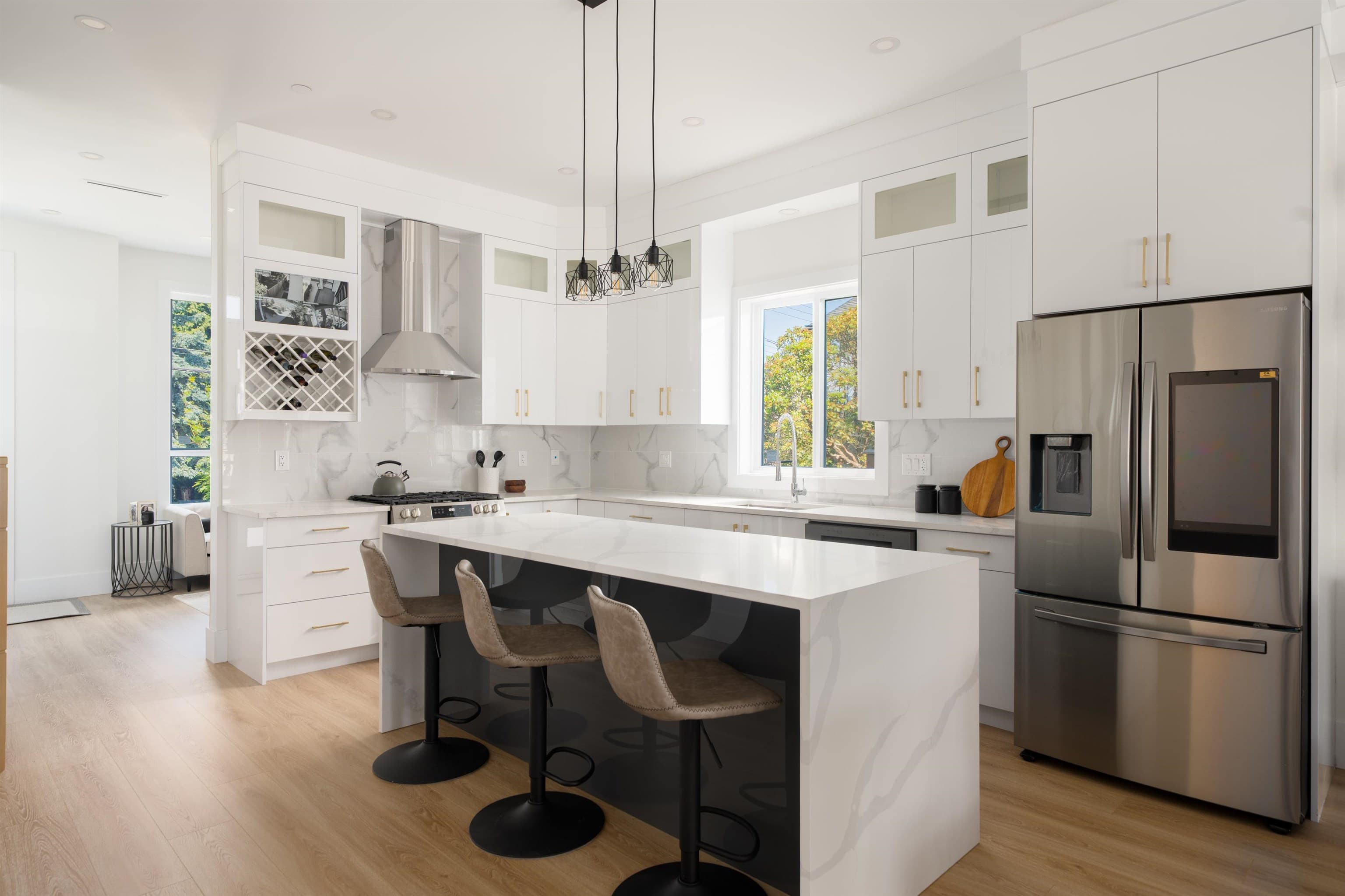 1 - 122 Eighth Avenue, New Westminster, V3L 1X8 — photo 2