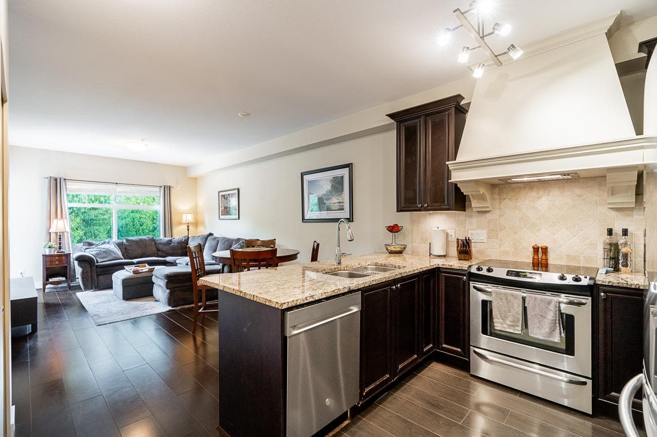 401 - 6480 195a Street, Surrey, V4N 6P1 — photo 3