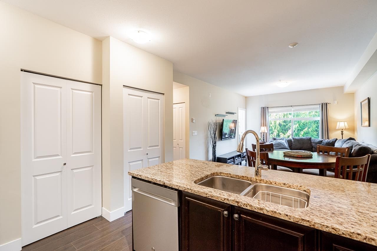 401 - 6480 195a Street, Surrey, V4N 6P1 — photo 5