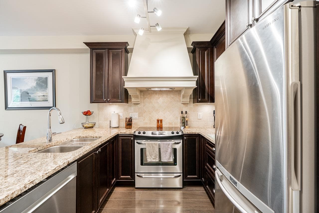 401 - 6480 195a Street, Surrey, V4N 6P1 — photo 4