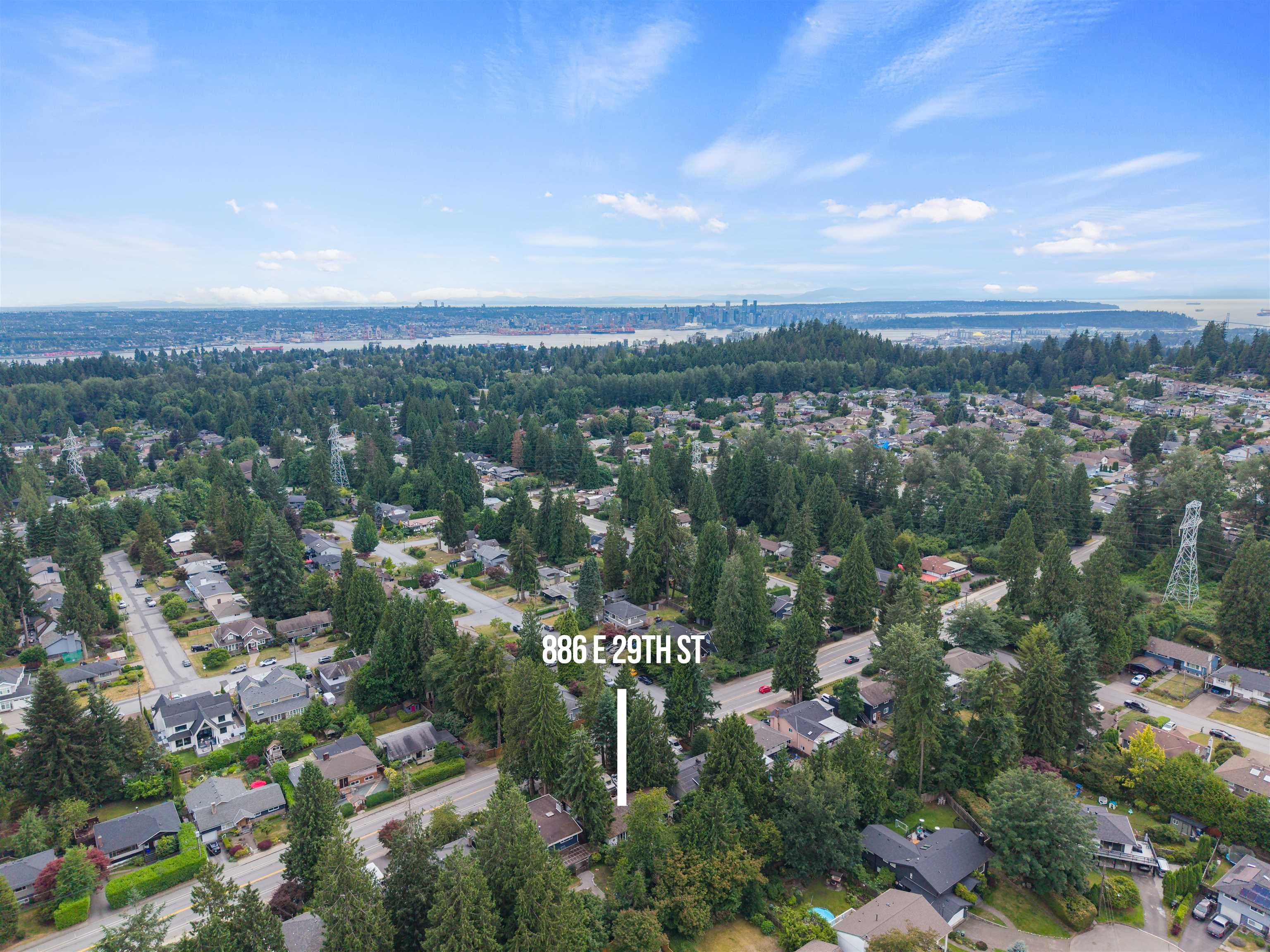 886 E 29th Street, North Vancouver, V7K 1B8 — photo 1