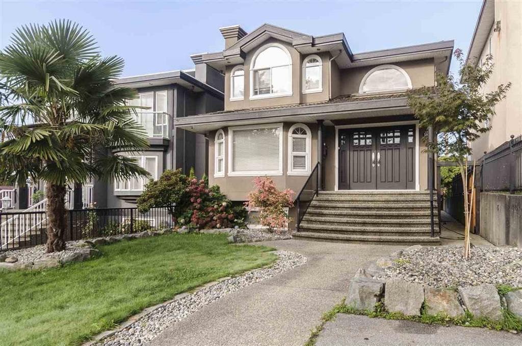 183 N Howard Avenue, Burnaby, V5B 1J6 — photo 2