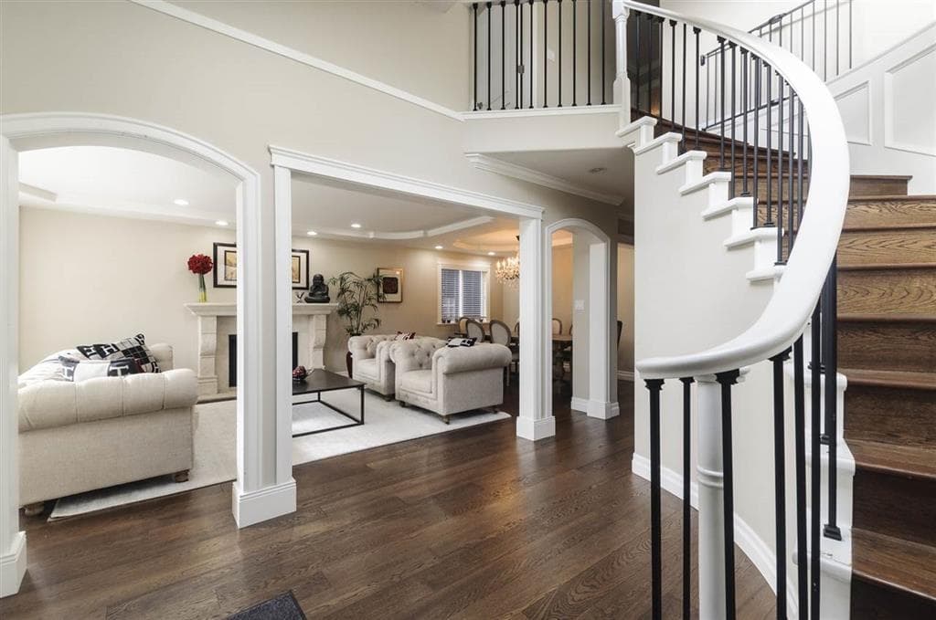 183 N Howard Avenue, Burnaby, V5B 1J6 — photo 3