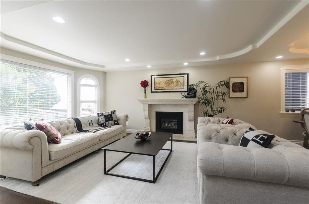 183 N Howard Avenue, Burnaby, V5B 1J6 — photo 4
