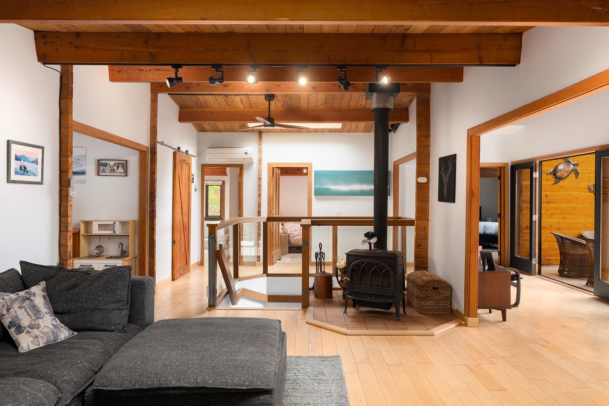 1222 Miller Road, Bowen Island, V0N 1G1 — photo 5