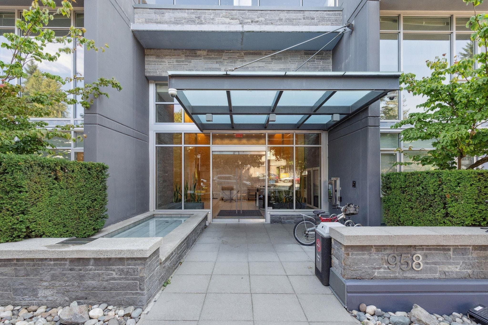 603 - 958 Ridgeway Avenue, Coquitlam, V3K 0C5 — photo 3