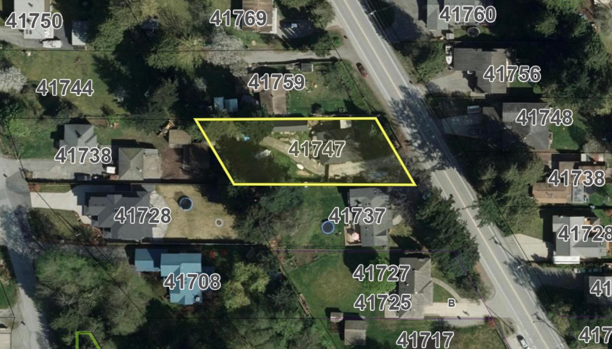 41747 Government Road, Squamish, V0N 3G0 — photo 1
