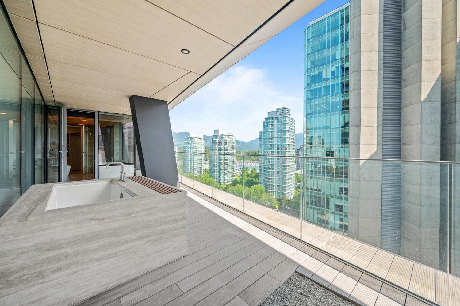 140X - 1568 Alberni Street, Vancouver, V6G 0E3 — photo 2