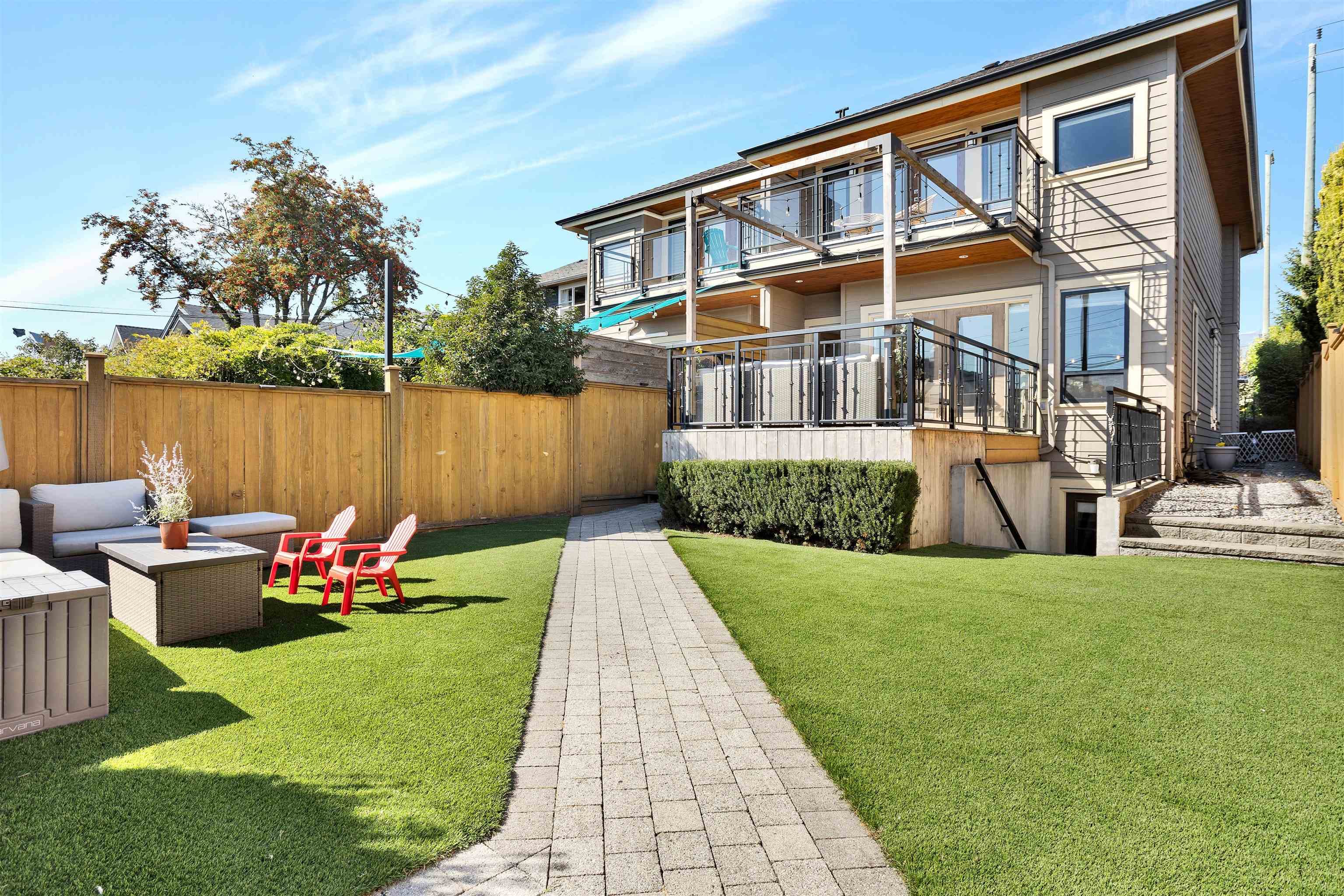 545 E 4th Street, North Vancouver