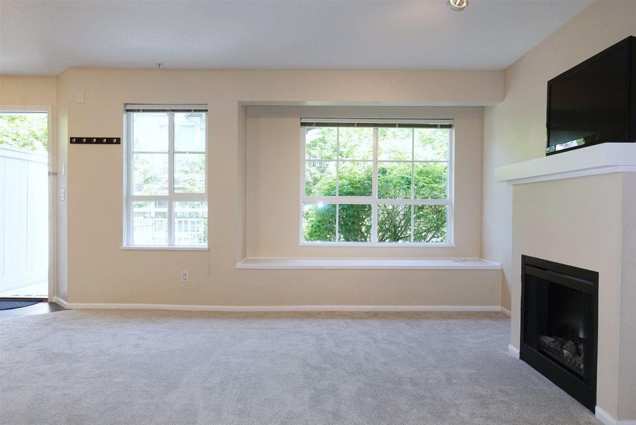 49 - 7088 17th Avenue, Burnaby, V3N 1K5 — photo 4