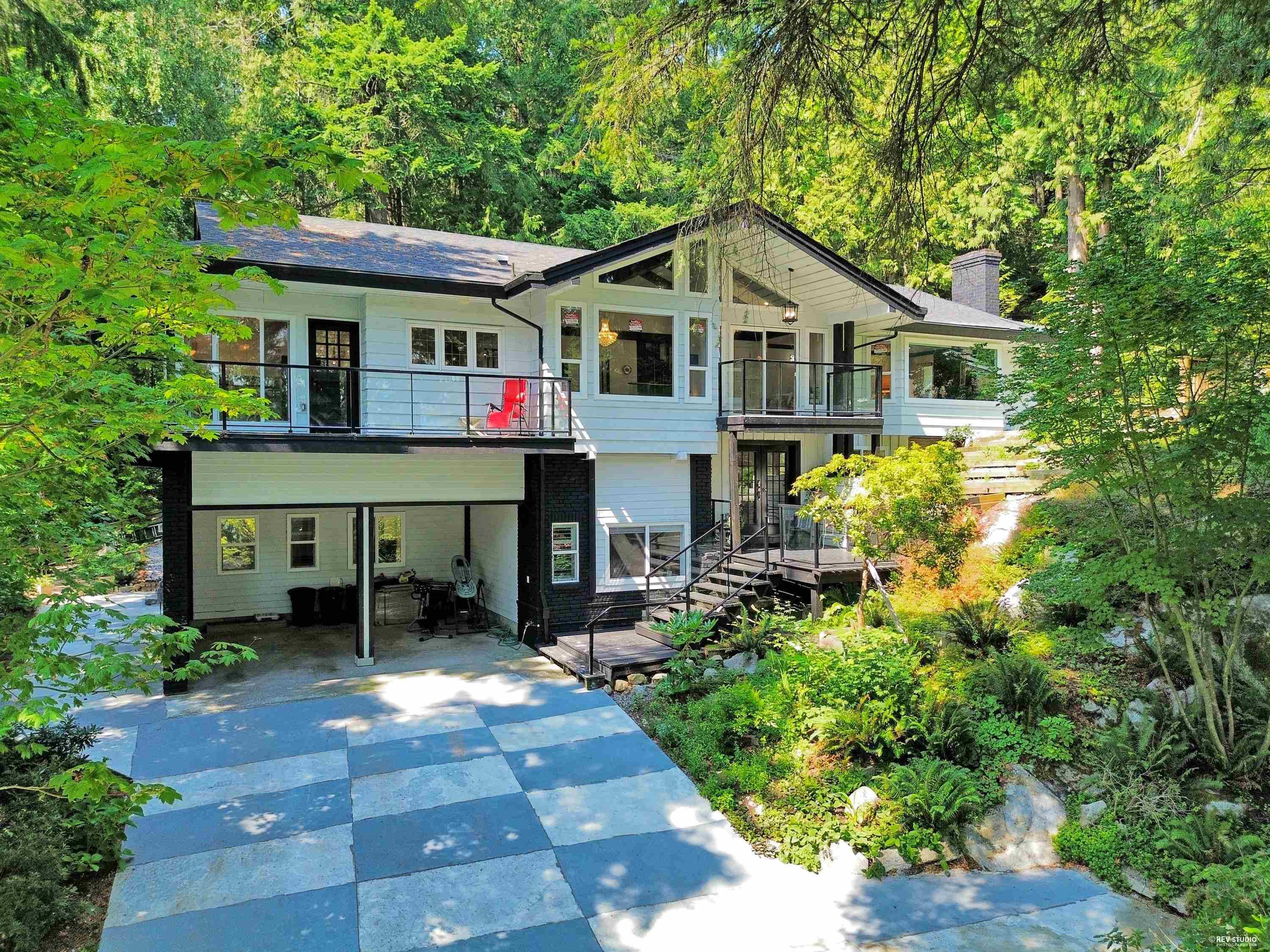 4621 Caulfeild Drive, West Vancouver, V7W 1E9 — photo 2