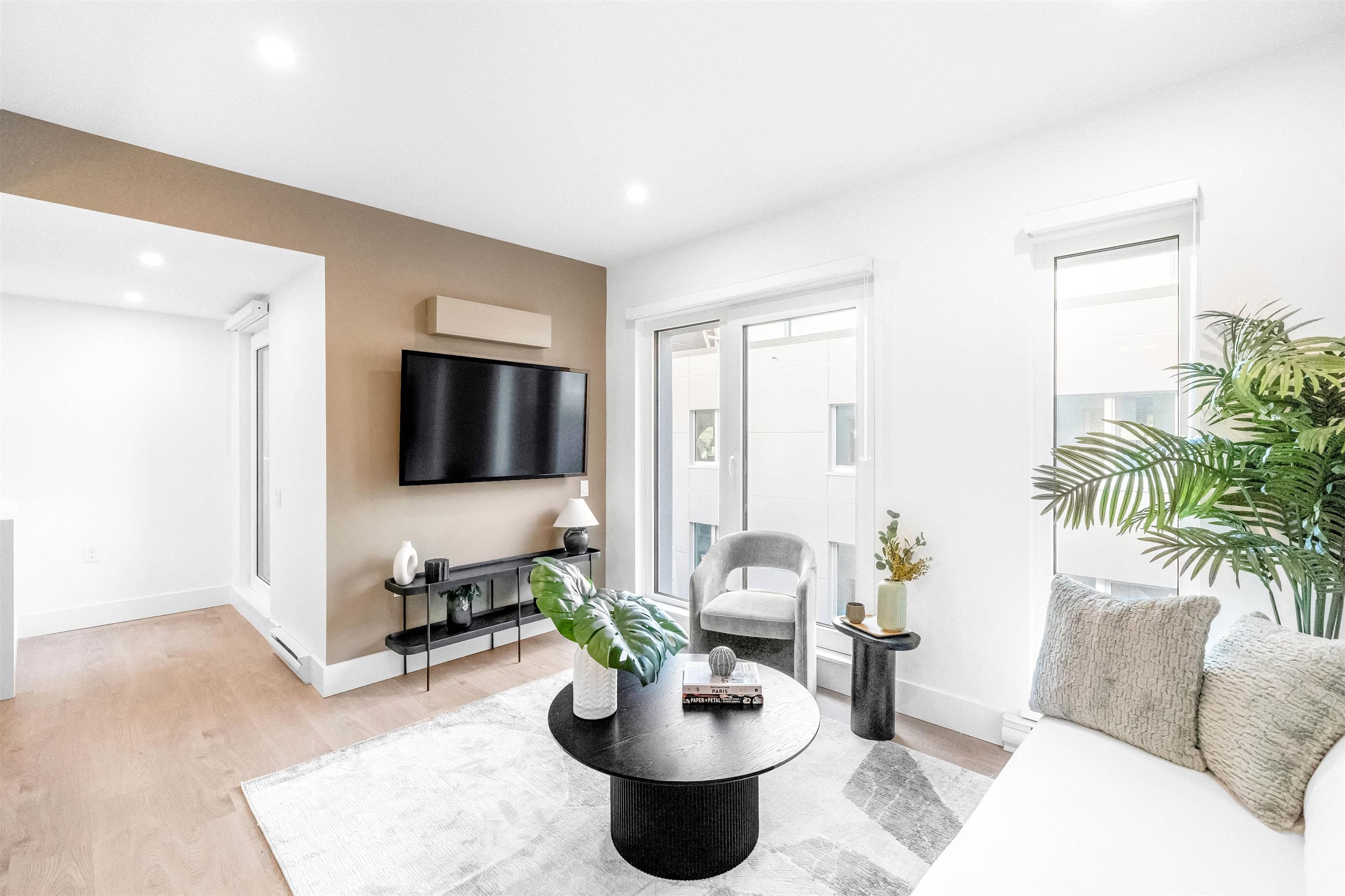 2069 E 1st Avenue, Vancouver, V5N 1B6 — photo 5
