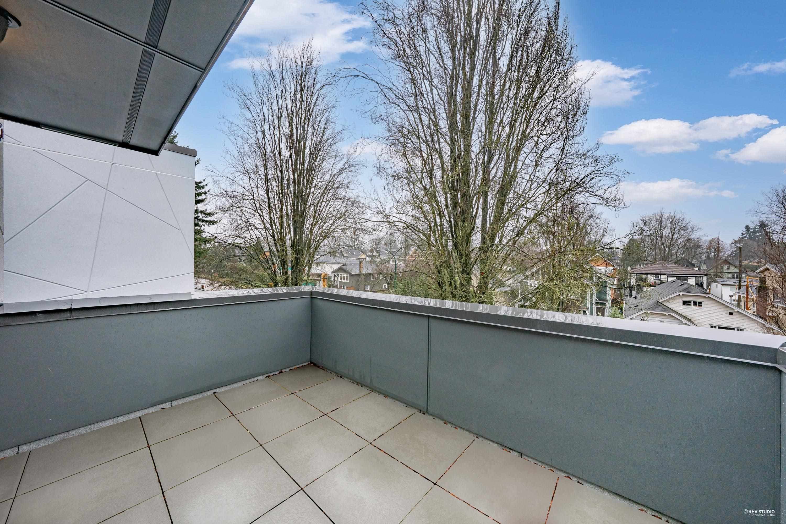 2071 E 1st Avenue, Vancouver, V5N 1B6 — photo 2
