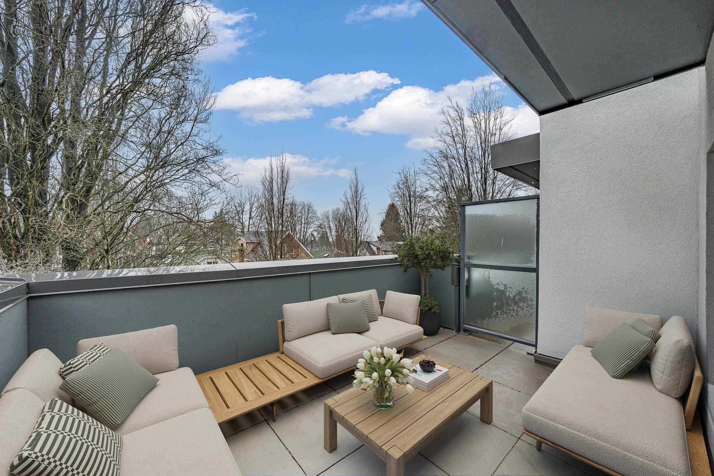 2071 E 1st Avenue, Vancouver