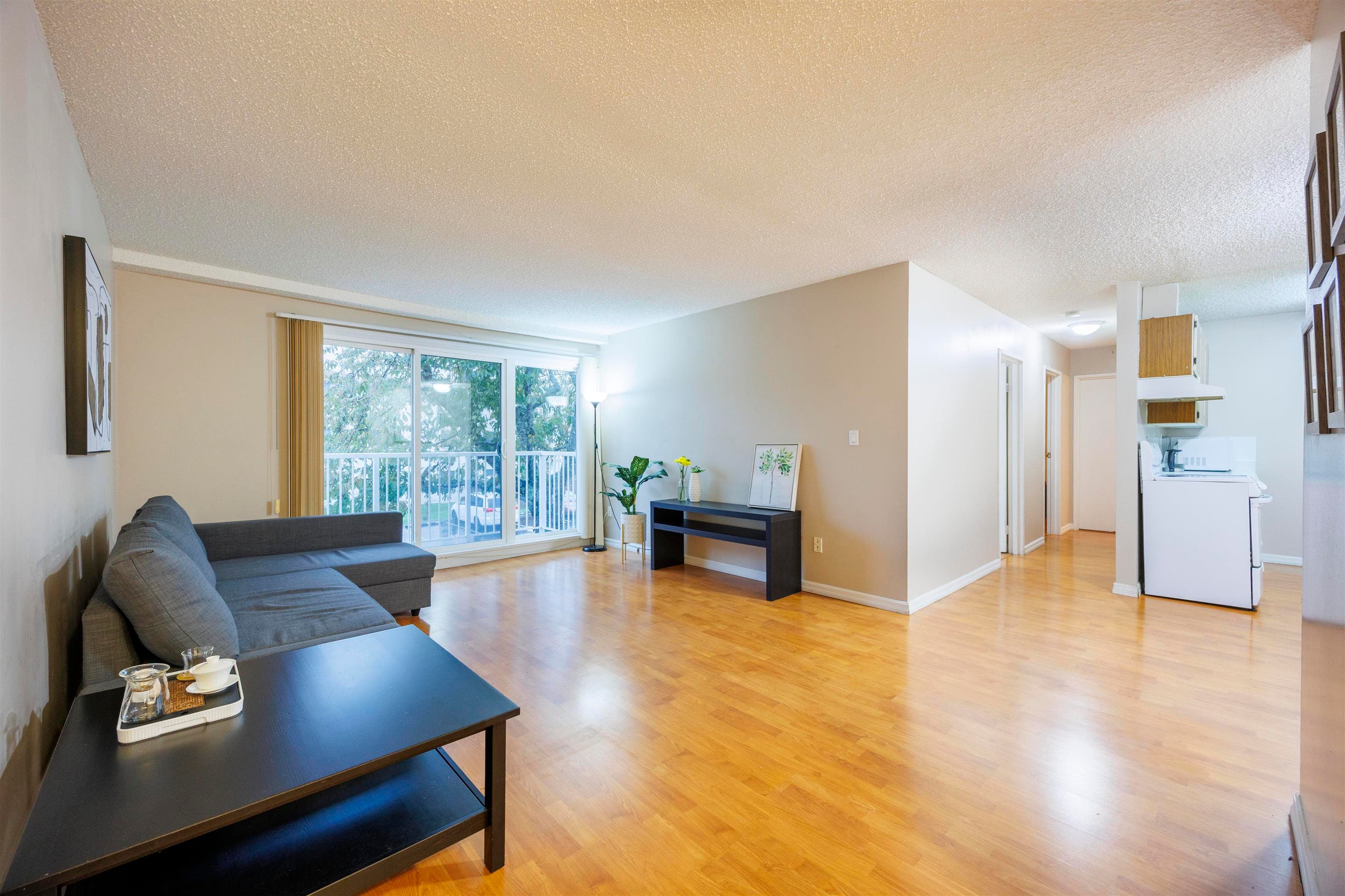 201 - 7200 Lindsay Road, Richmond, V7C 3M6 — photo 2