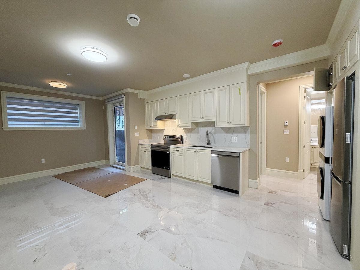 2 - 38xx W 36th Avenue, Vancouver