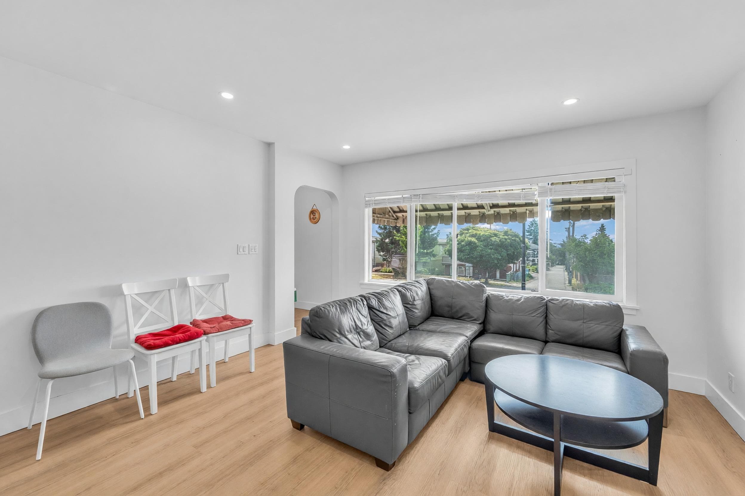425 E 57th Avenue, Vancouver, V5X 1S8 — photo 3