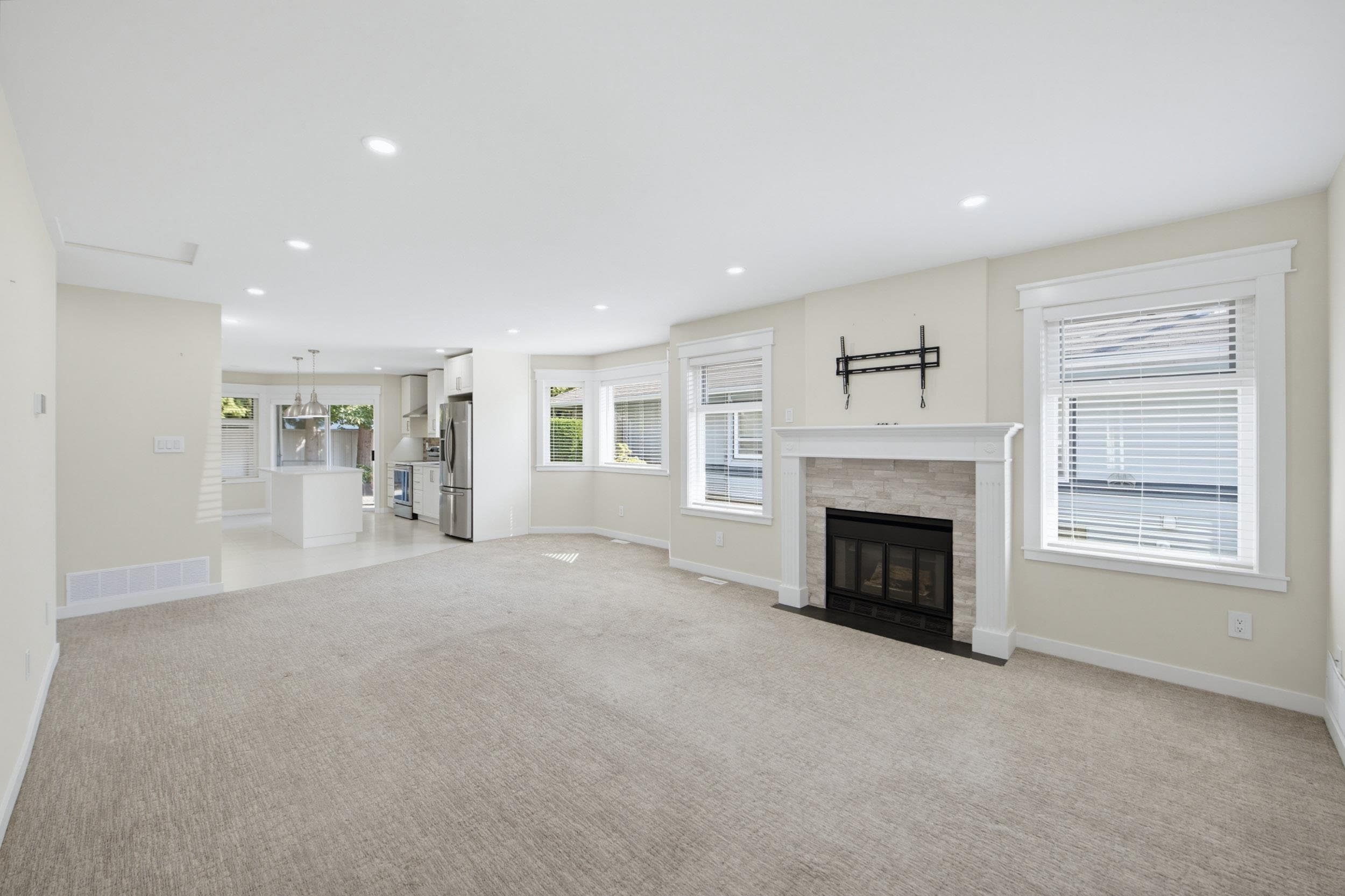 8 - 5550 Langley Bypass, Langley, V3A 7Z3 — photo 4