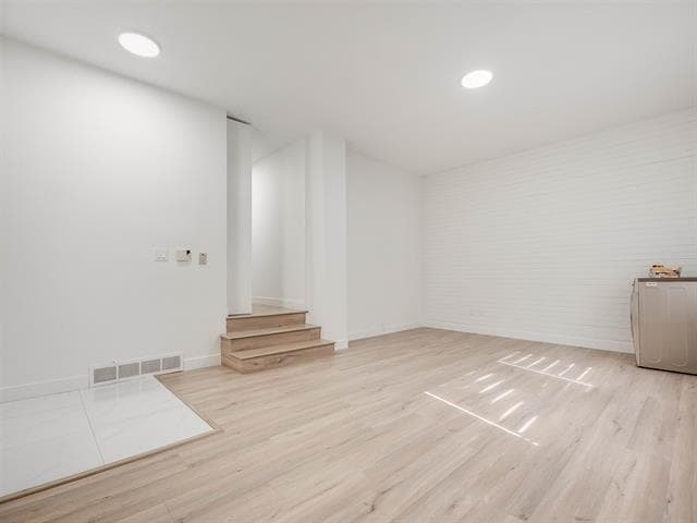 22793 Reid Avenue, Maple Ridge, V3W 4E8 — photo 2