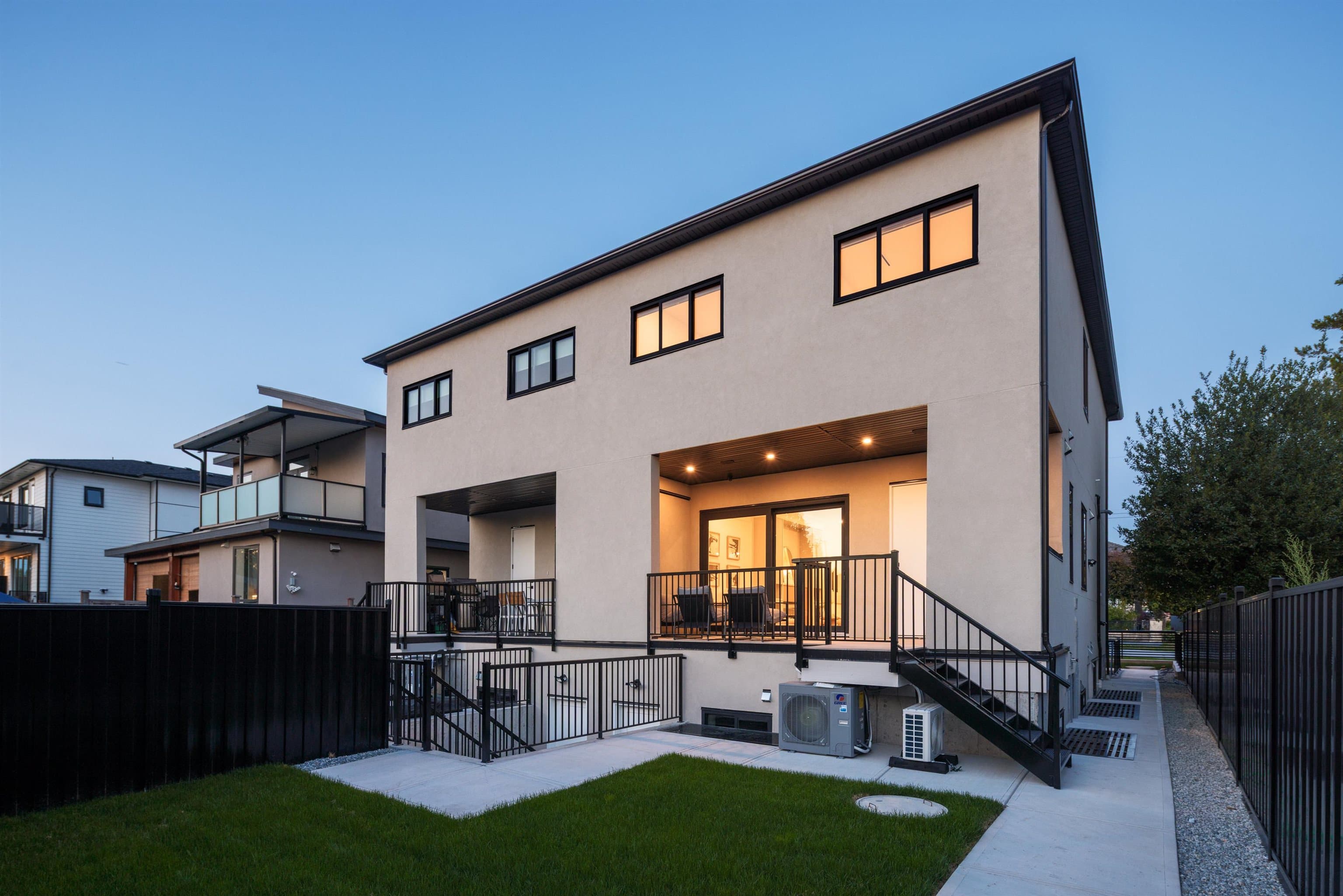 2 - 1735 Blaine Avenue, Burnaby, V5A 2L9 — photo 3