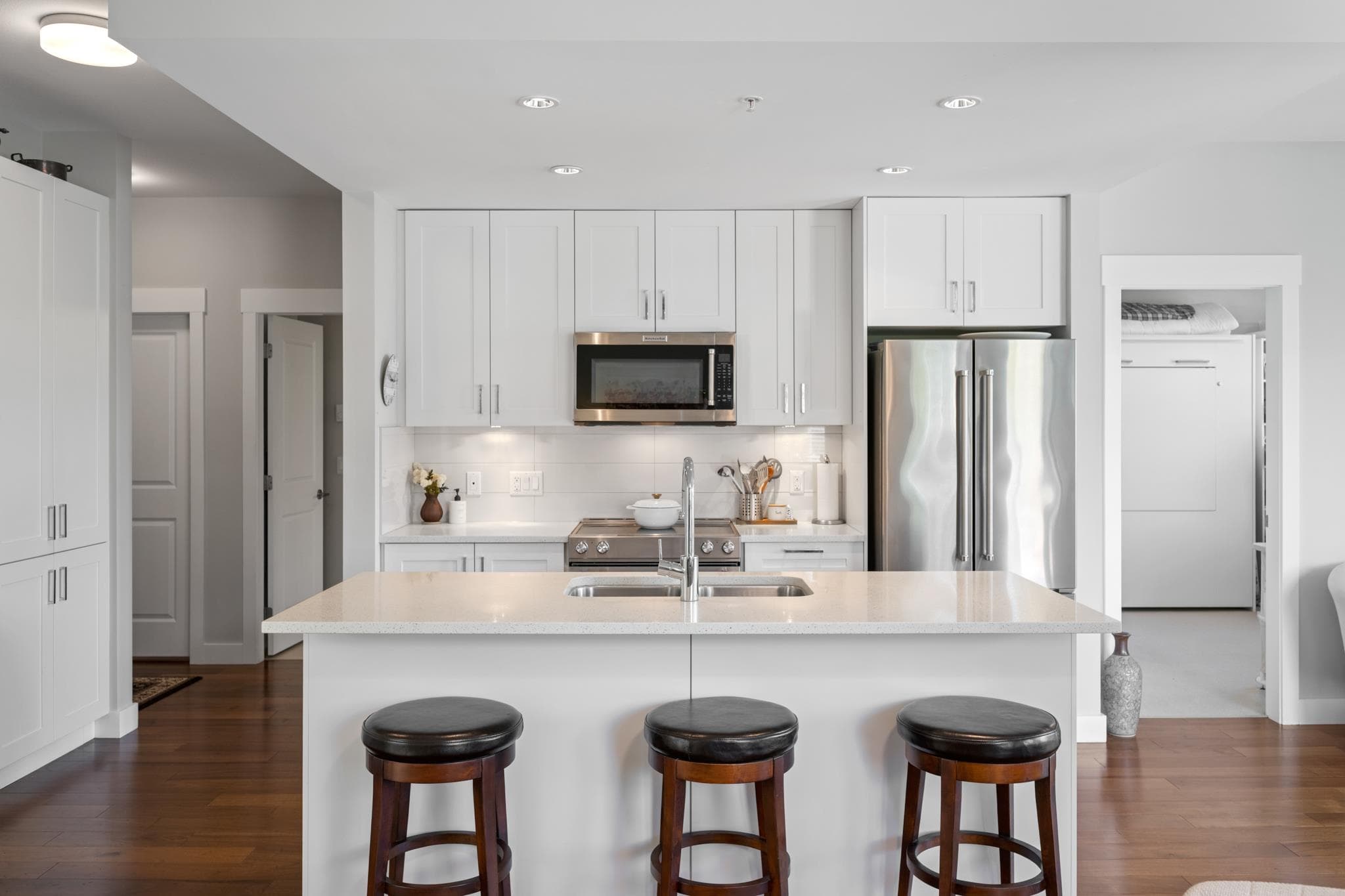 312 - 1166 54a Street, Delta, V4M 4B5 — photo 1