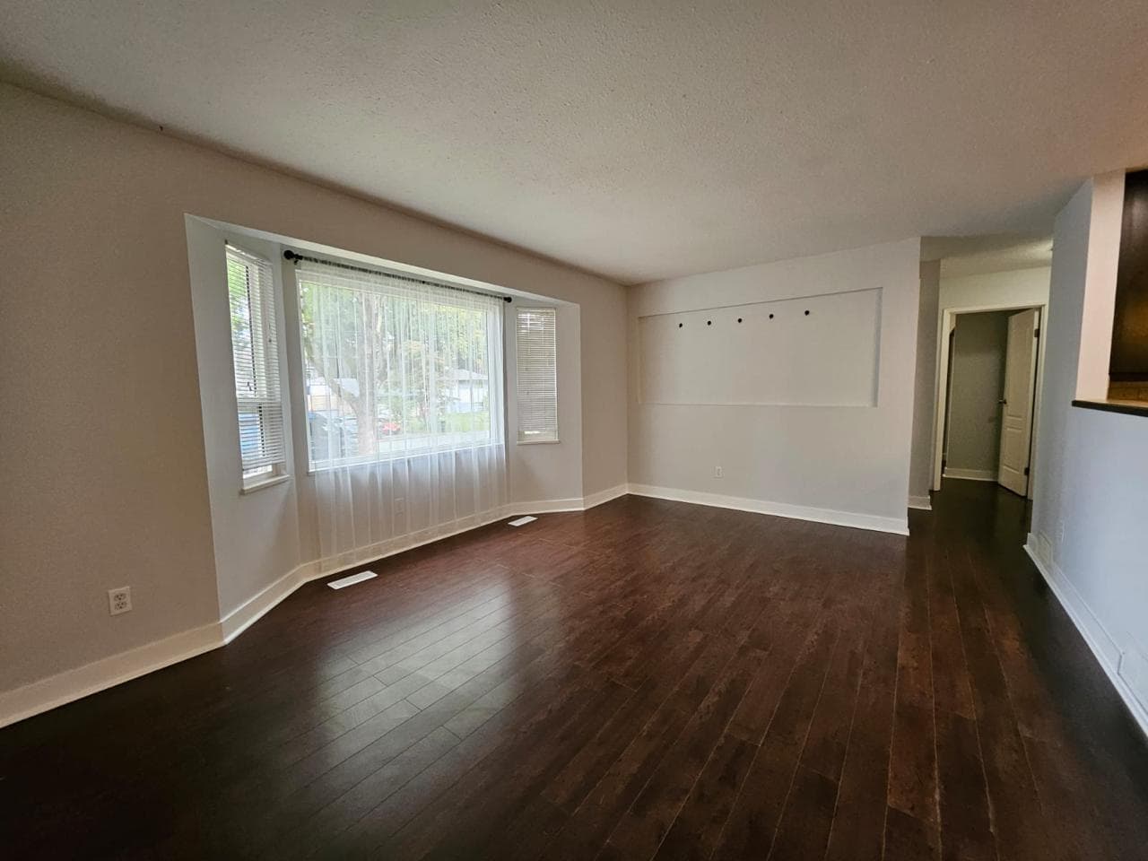 15118 91a Street, Surrey, V3R 6X1 — photo 3
