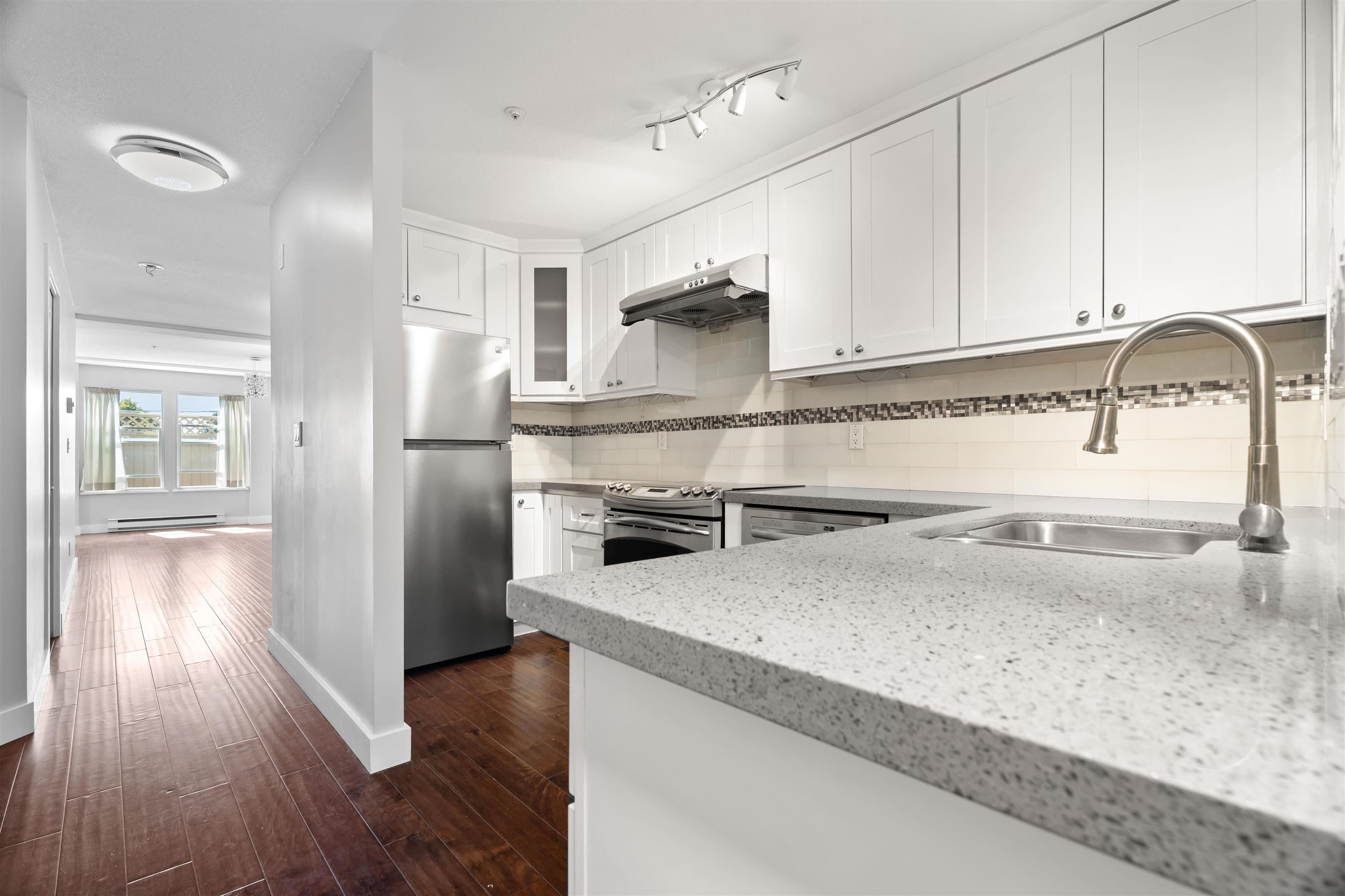 211 - 5723 Balsam Street, Vancouver