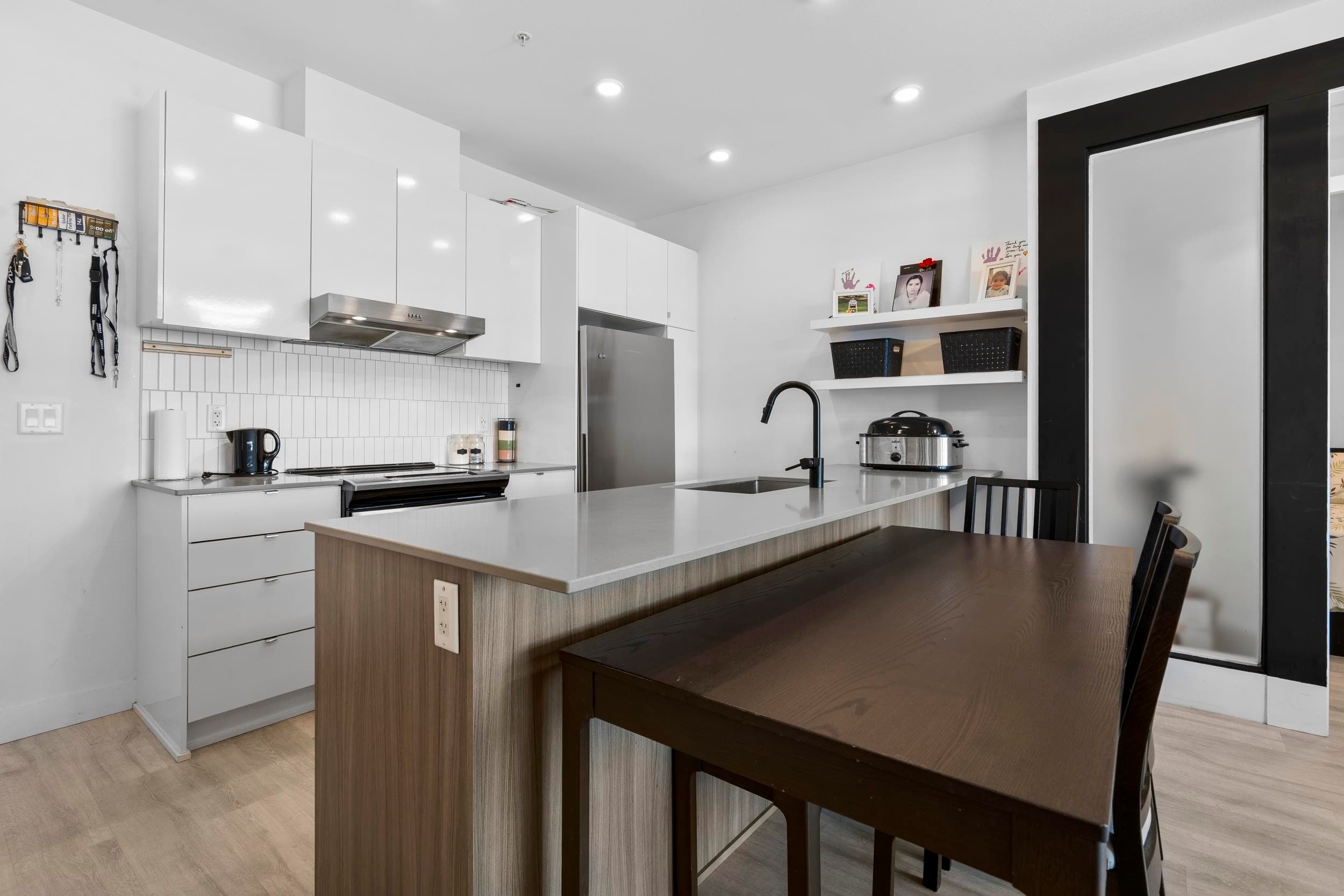 610 - 32828 Landeau Place, Abbotsford, V2S 6S6 — photo 4