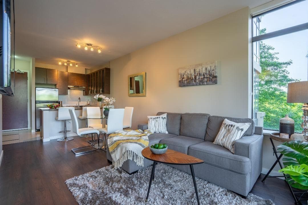 305 - 2345 Madison Avenue, Burnaby