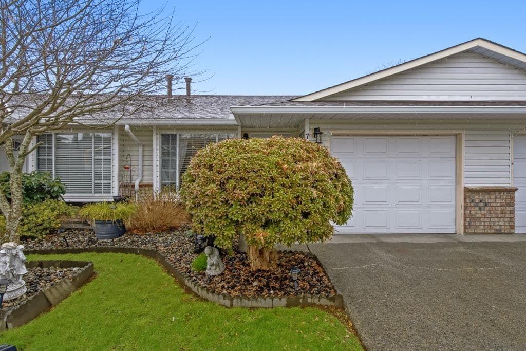 7 - 18960 Advent Road, Pitt Meadows, V3Y 2G4 — photo 1