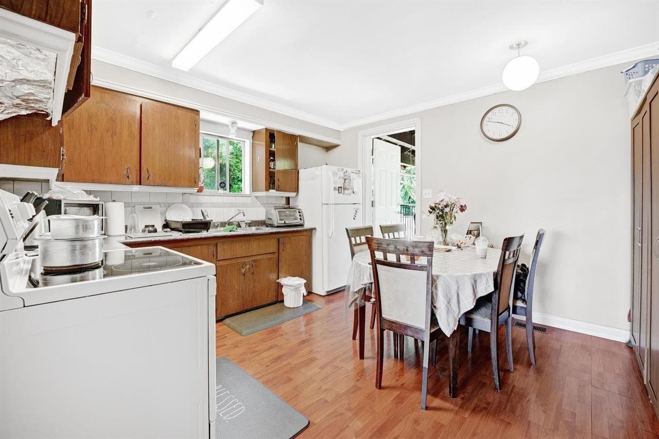 10886 132a Street, Surrey, V3T 3Y4 — photo 4