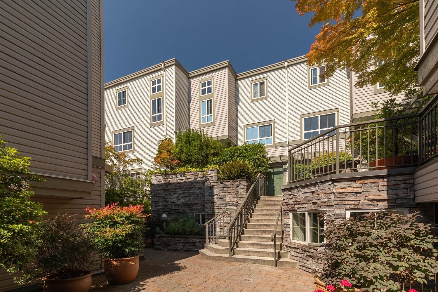 34 - 2375 W Broadway, Vancouver, V6K 2E6 — photo 1