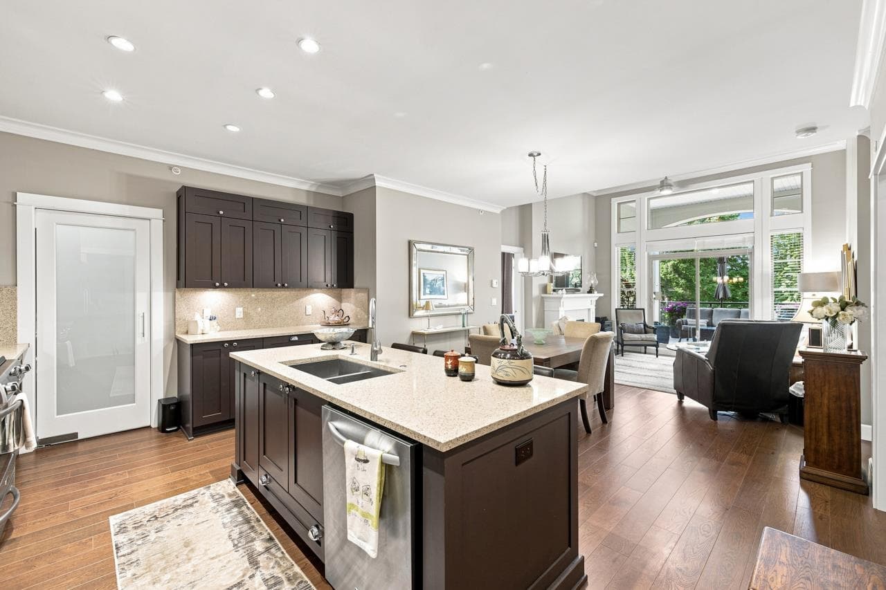 307 - 15175 36 Avenue, Surrey, V3Z 4R3 — photo 3