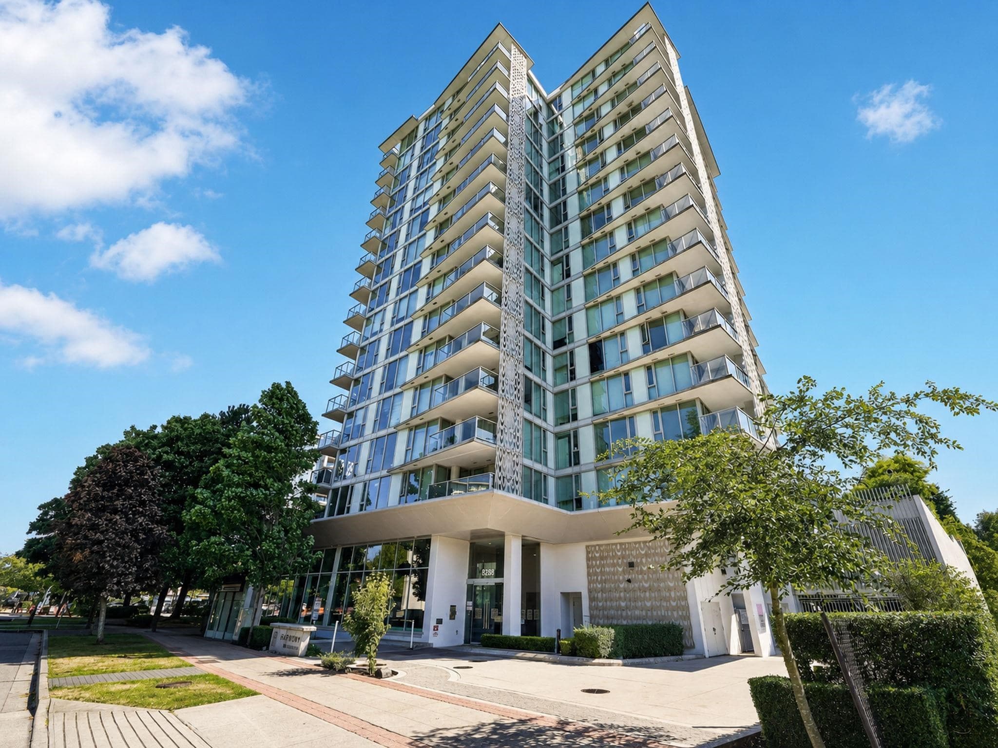 1005 - 8288 Granville Avenue, Richmond