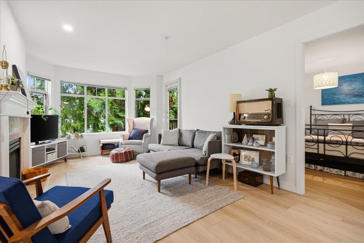 411 - 2059 Chesterfield Avenue, North Vancouver, V7M 2P4 — photo 3