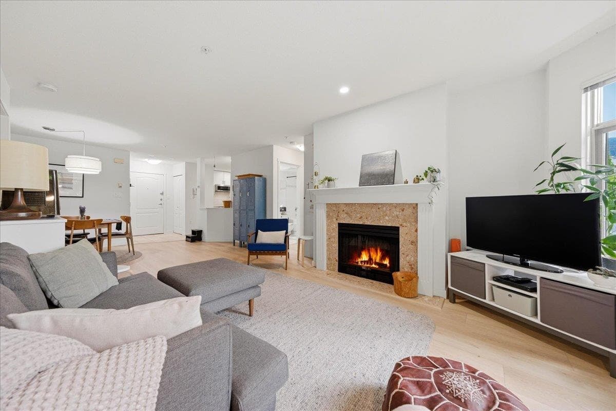 411 - 2059 Chesterfield Avenue, North Vancouver, V7M 2P4 — photo 4