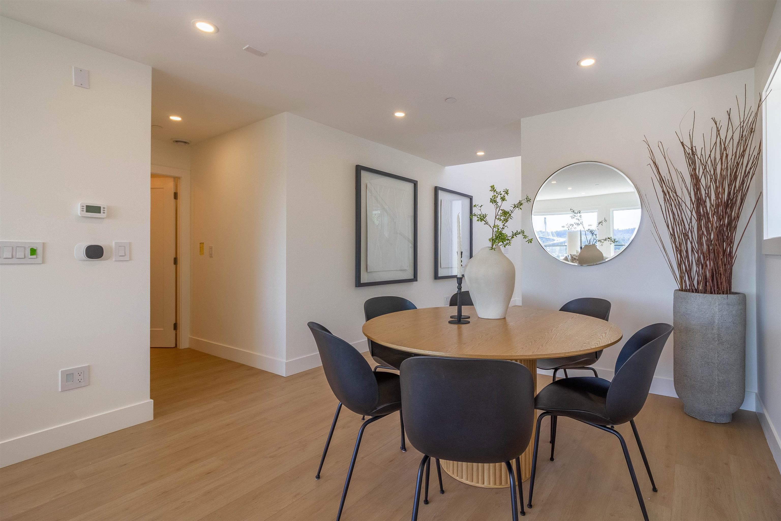 2256 Monashee Court, Coquitlam, V3K 6P7 — photo 5