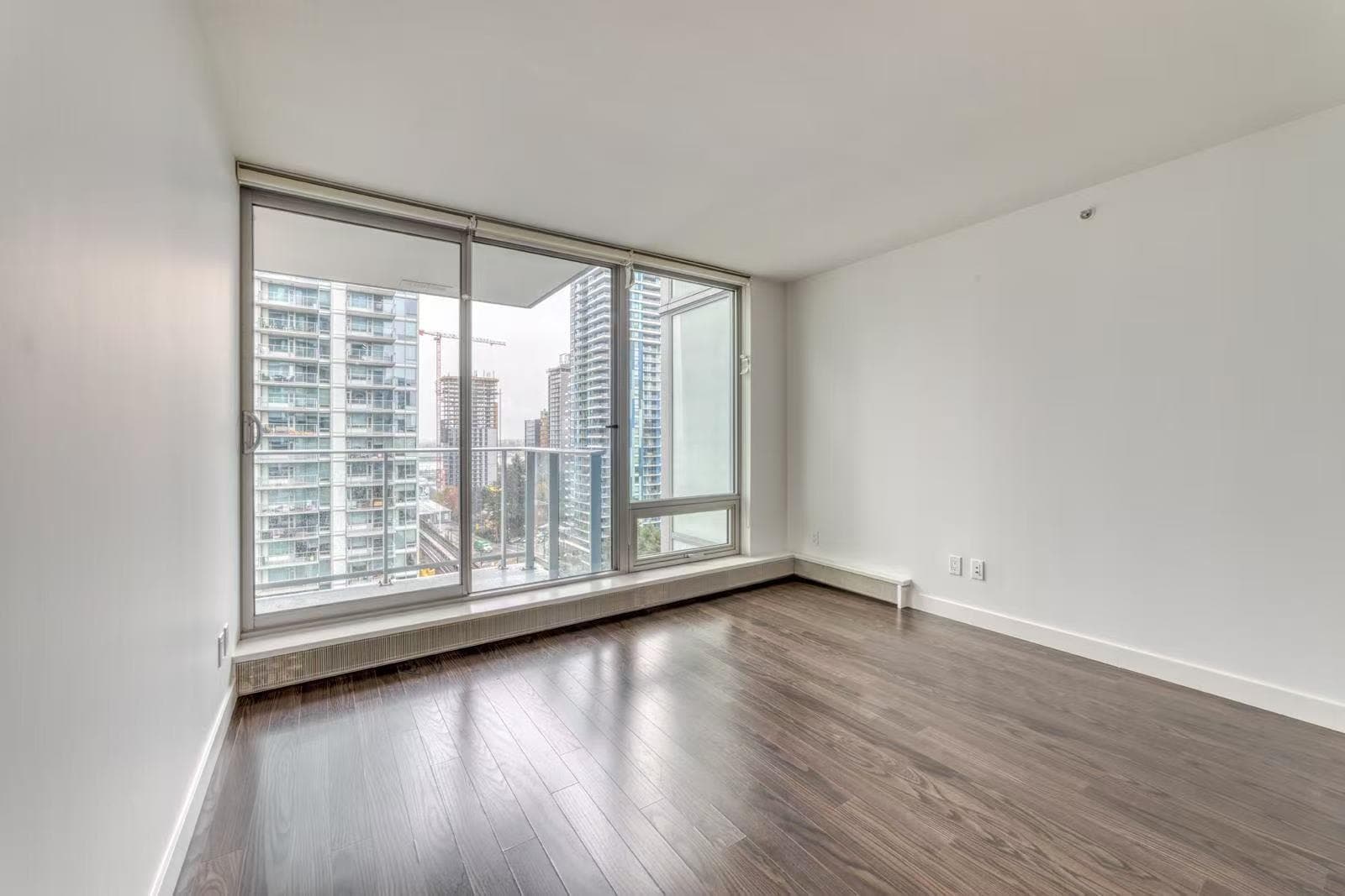 8031 Nunavut Lane, Vancouver, V5X 0C9 — photo 3