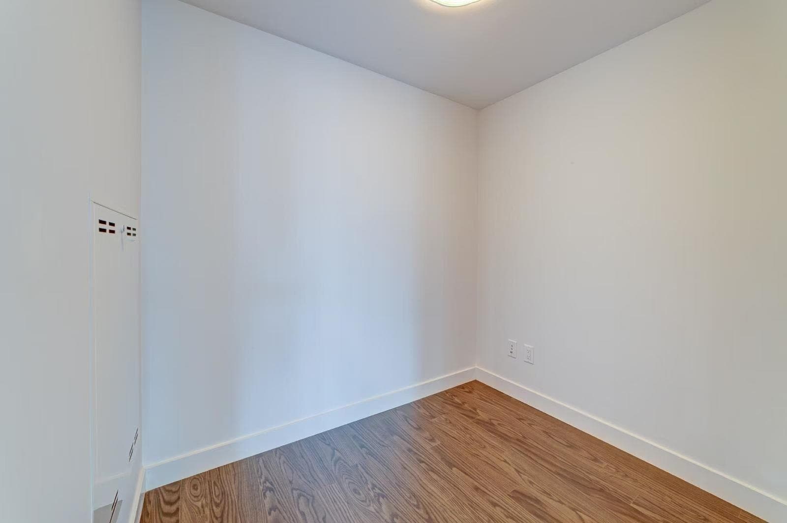 8031 Nunavut Lane, Vancouver, V5X 0C9 — photo 4