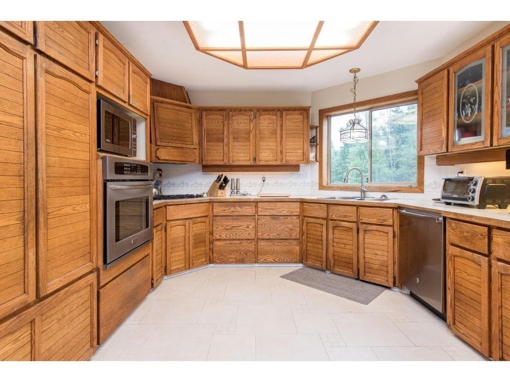 28344 Harris Road, Abbotsford, V4X 2E9 — photo 5