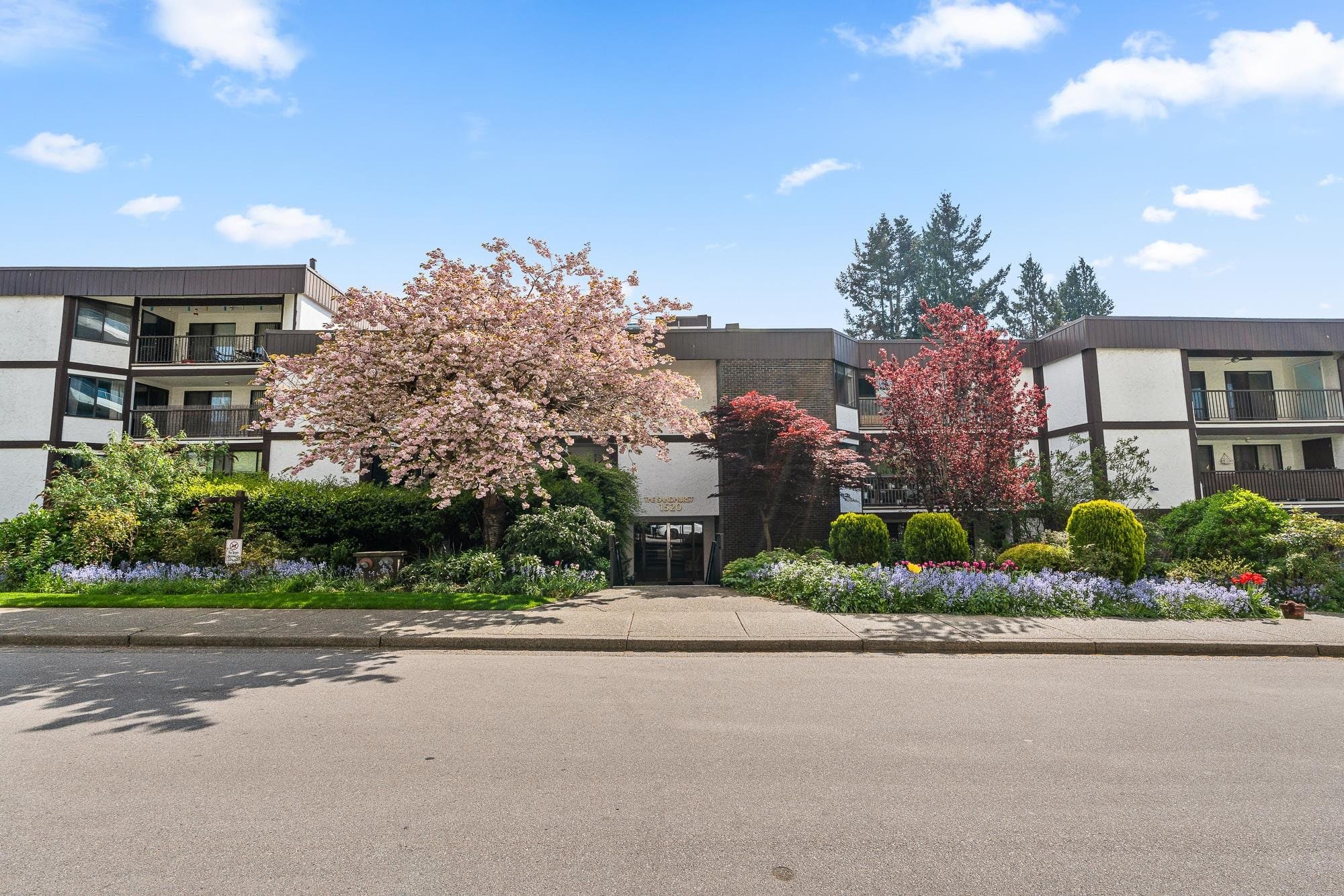 302 - 1520 Vidal Street, White Rock, V4B 3T7 — photo 3