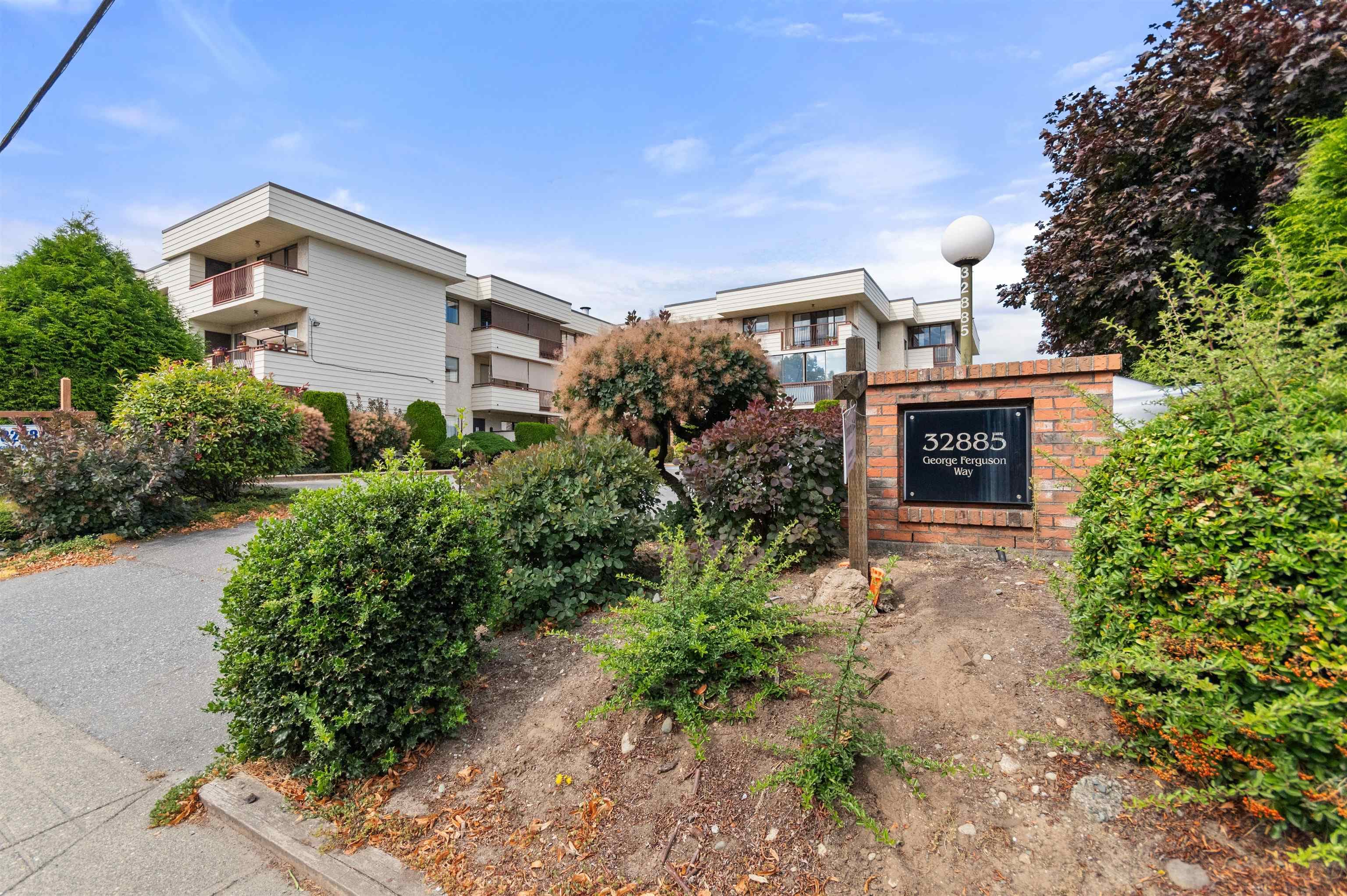 301 - 32885 George Ferguson Way, Abbotsford, V2S 7X1 — photo 2