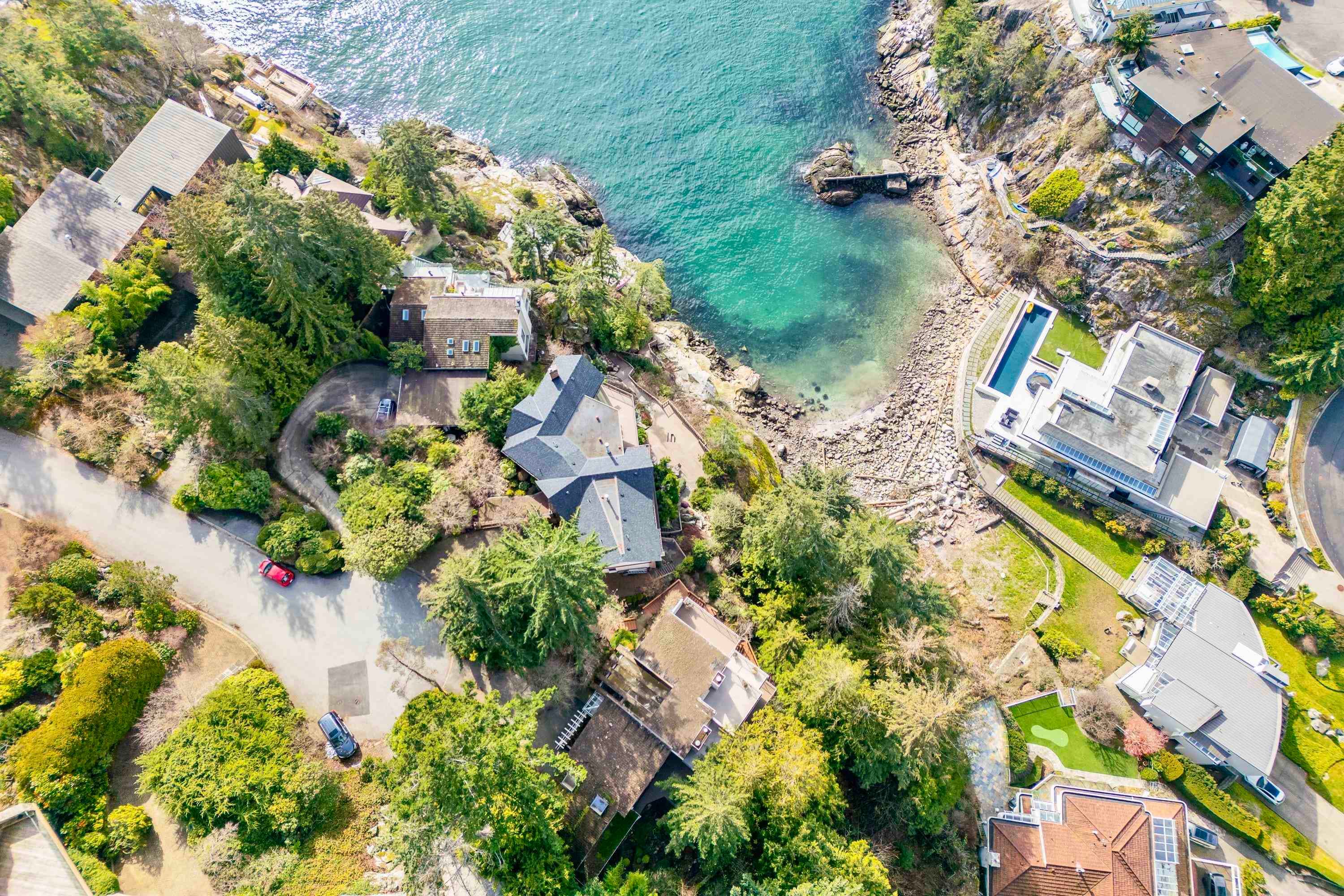 5295 Gulf Place, West Vancouver, V7W 2V9 — photo 3