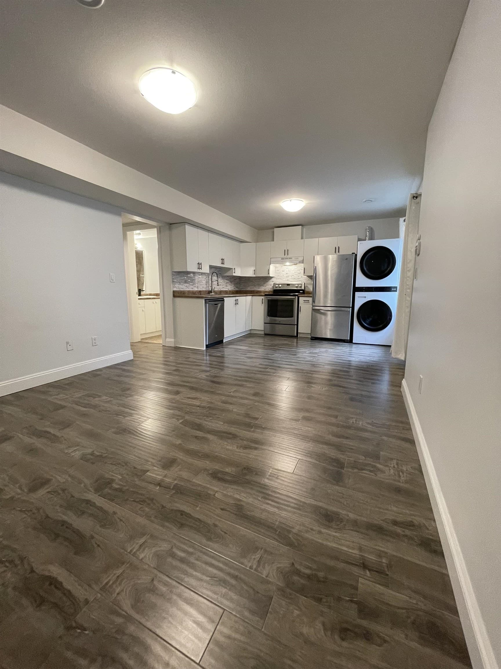 bsmt - 7333 194 Street, Surrey