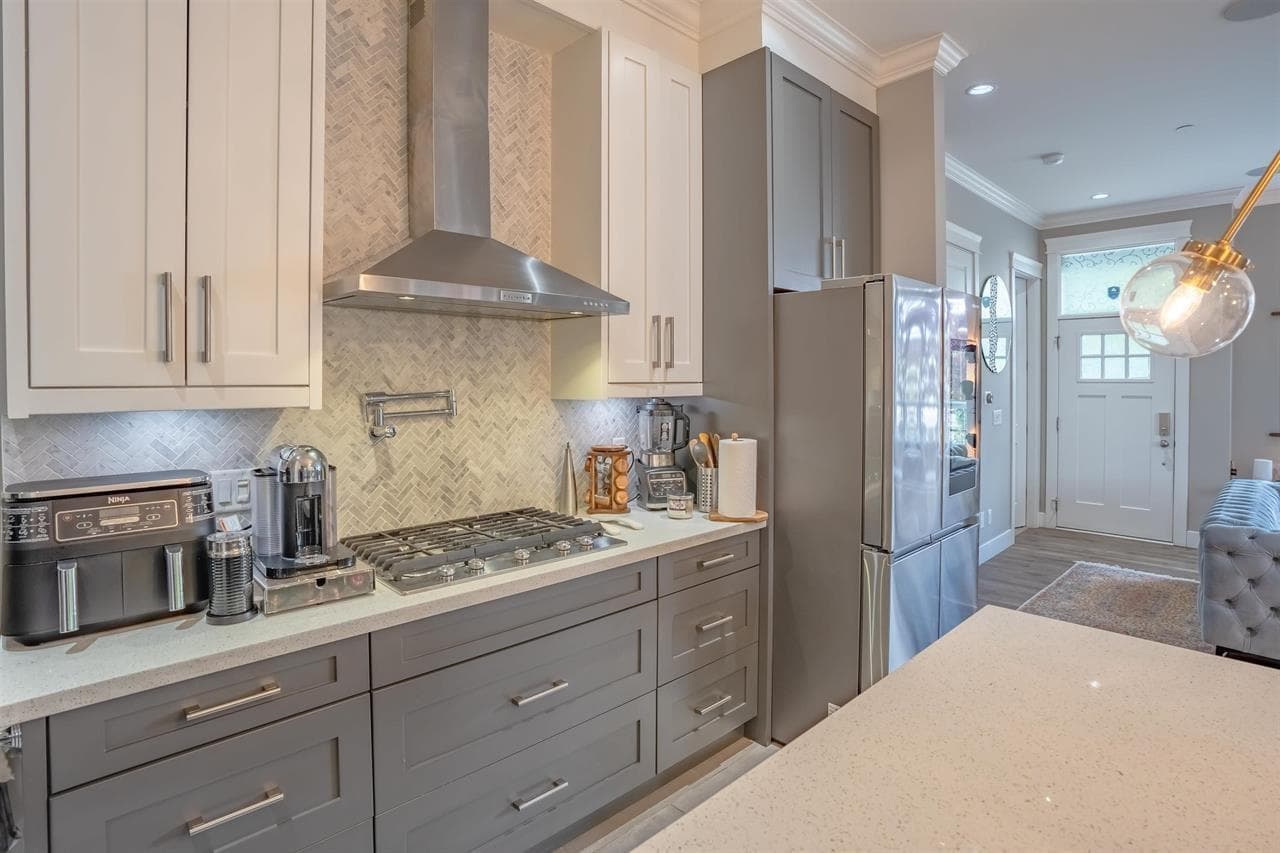 11792 193 Street, Pitt Meadows, V3Y 1C3 — photo 2