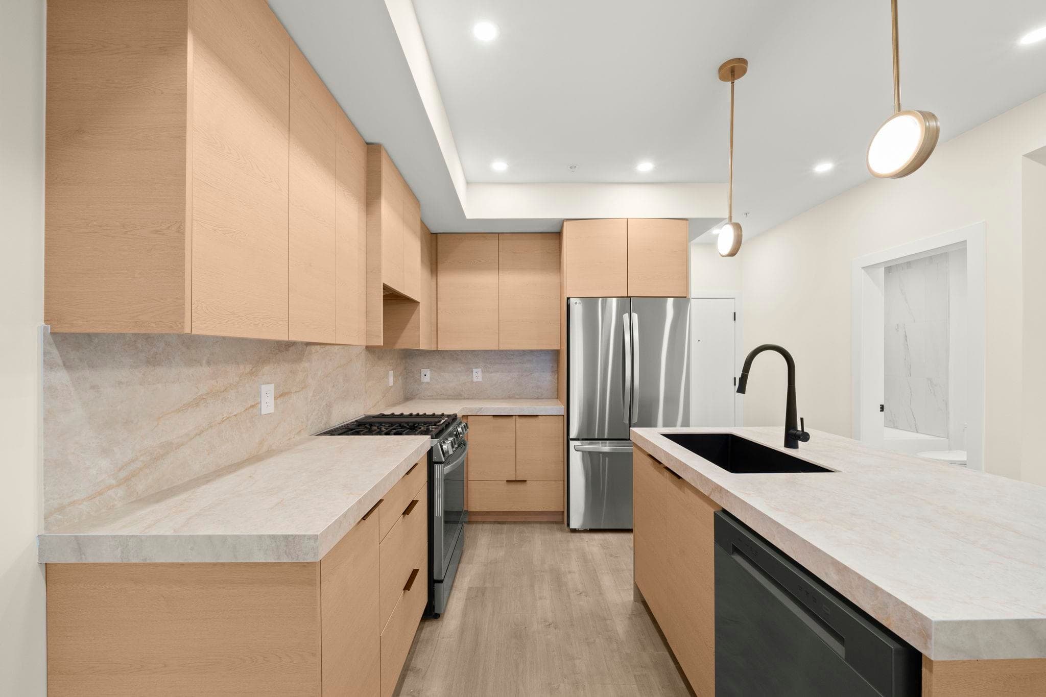 211 - 15353 17 Avenue, Surrey, V4A 1T8 — photo 4