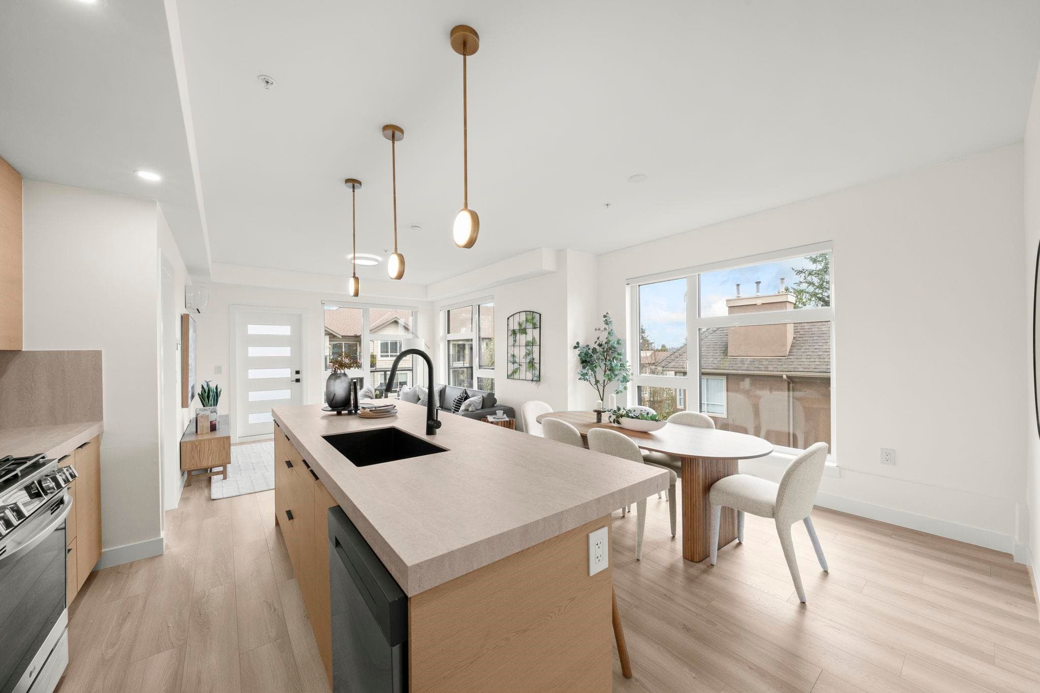 304 - 15353 17 Avenue, Surrey