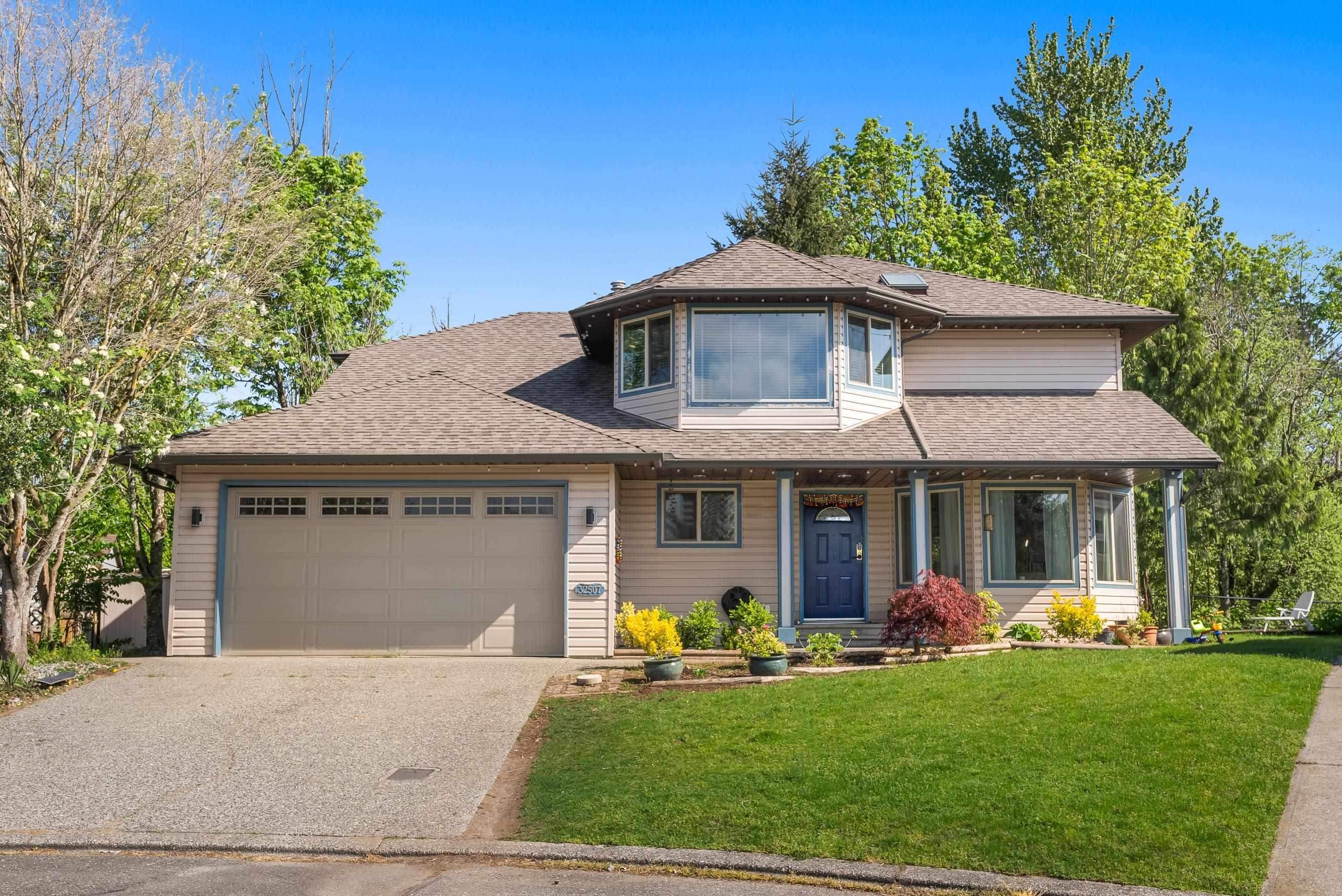 32507 Qualicum Place, Abbotsford, V2T 5A6 — photo 2